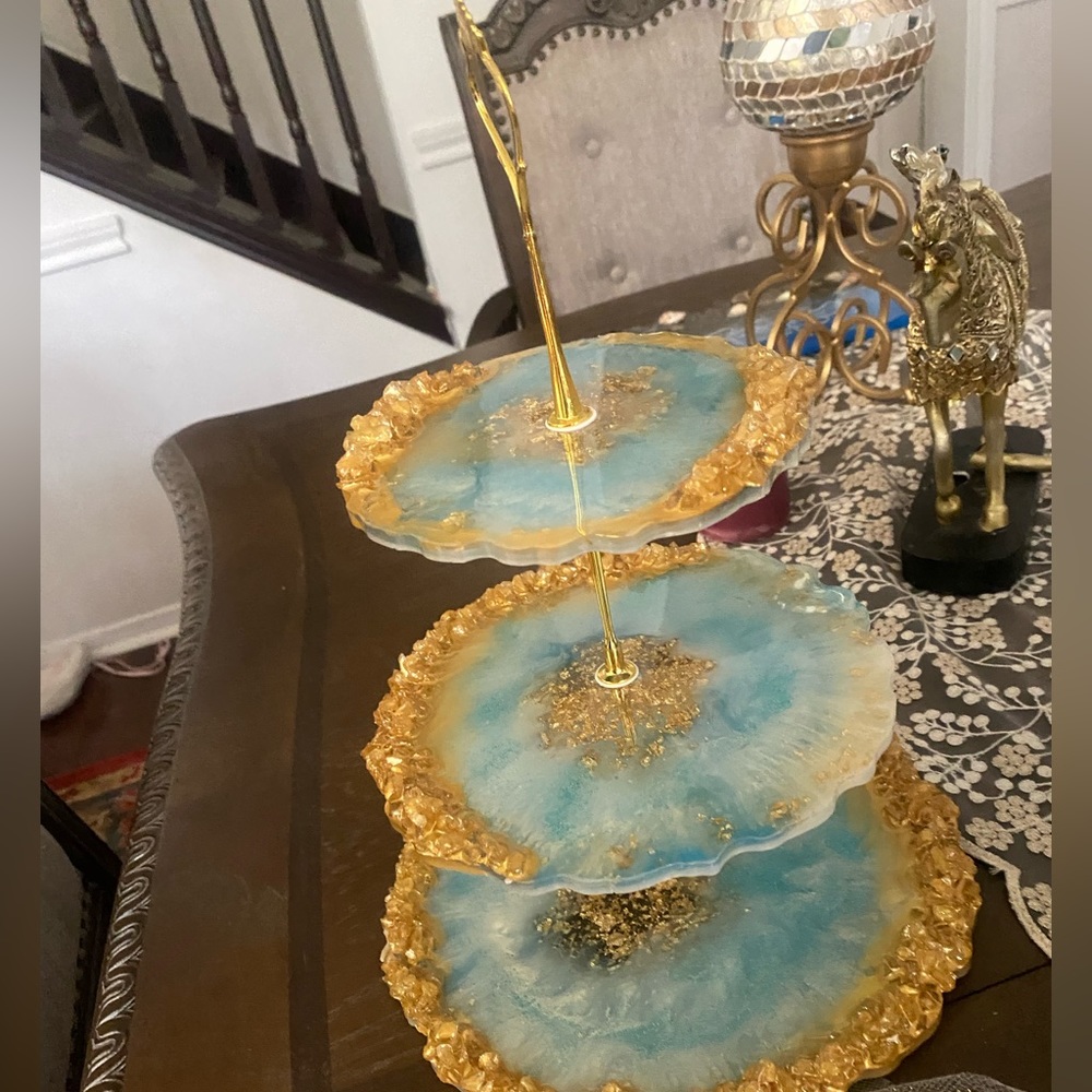 Desert holder